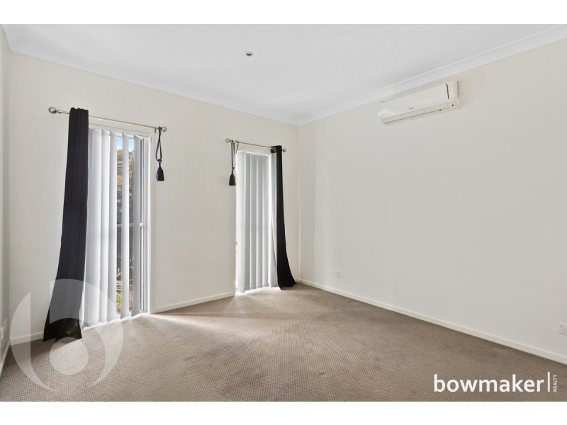 15 Rawlins Crescent, North Lakes QLD 4509