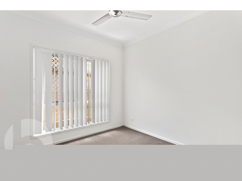 15 Rawlins Crescent, North Lakes QLD 4509