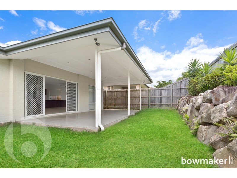 15 Rawlins Crescent, North Lakes QLD 4509