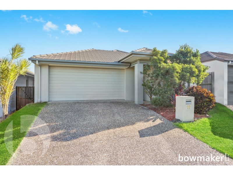 11 Riviera Crescent, North Lakes QLD 4509