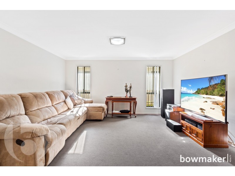 11 Riviera Crescent, North Lakes QLD 4509