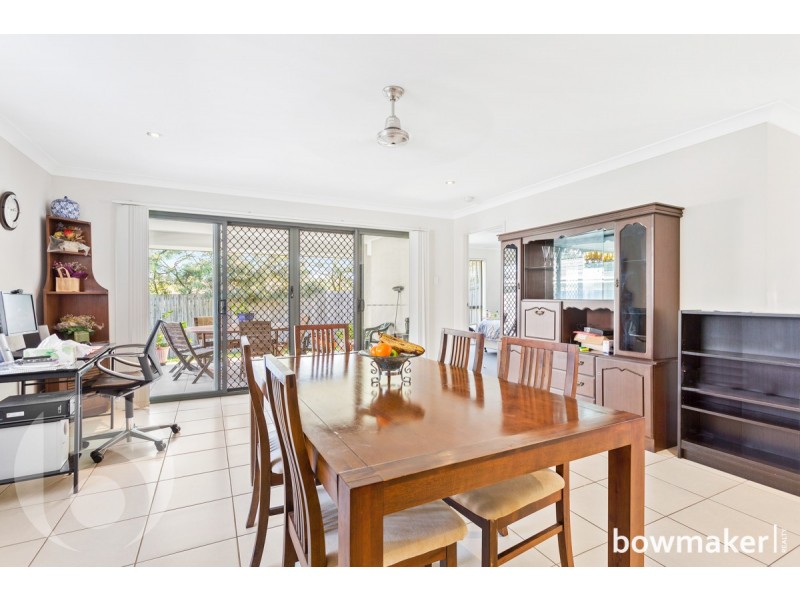 11 Riviera Crescent, North Lakes QLD 4509