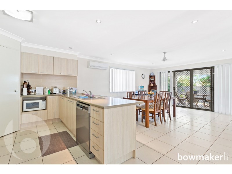 11 Riviera Crescent, North Lakes QLD 4509