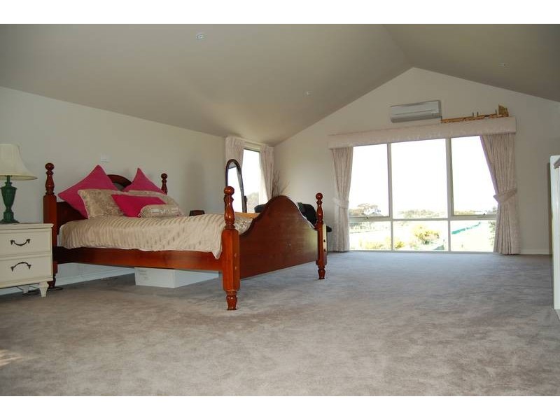 563 Mailors flat / Koroit Rd, Southern Cross VIC 3283