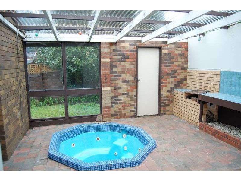 4 Gibbons Crt, Warrnambool VIC 3280