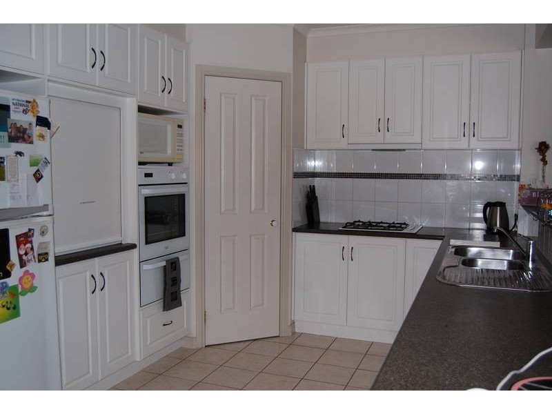 19 Stauntons Lane, Koroit VIC 3282