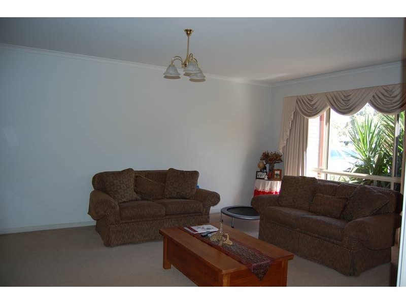 19 Stauntons Lane, Koroit VIC 3282