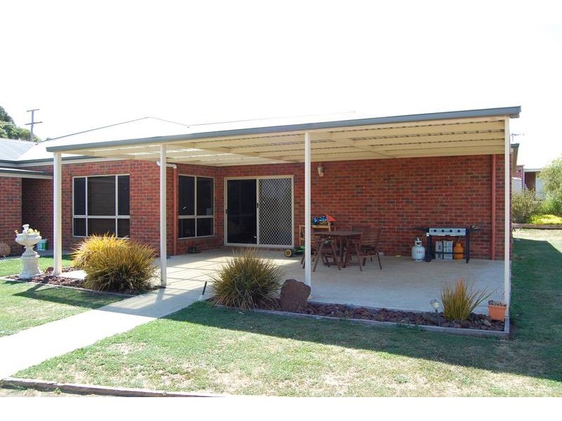 19 Stauntons Lane, Koroit VIC 3282