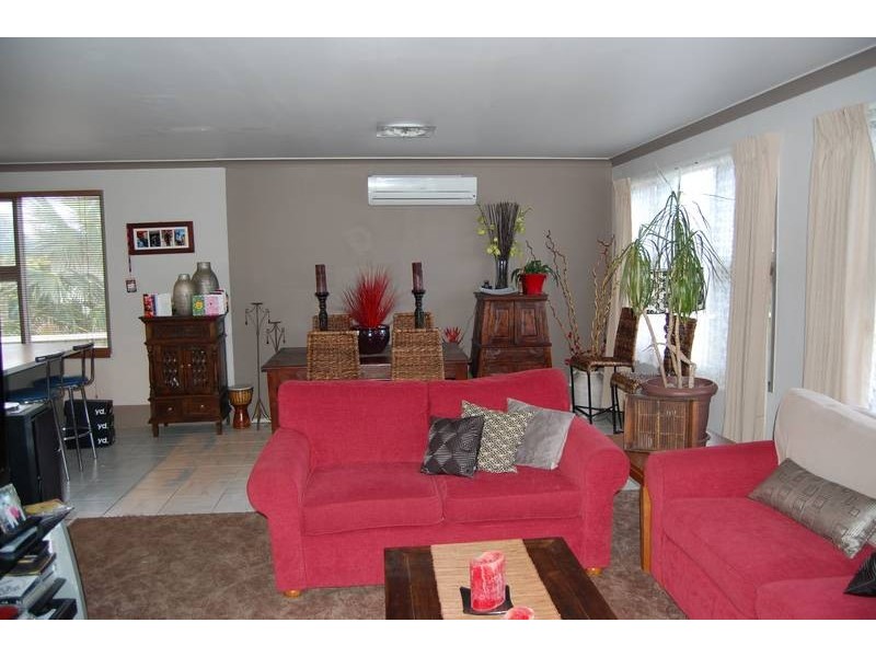 72 Ziegler Parade, Allansford VIC 3277