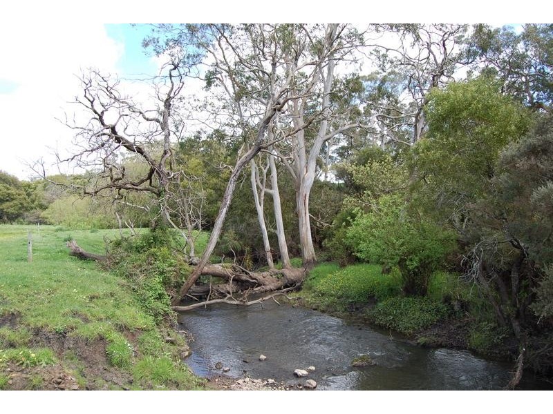 861 Swans Rd, Naringal VIC 3277