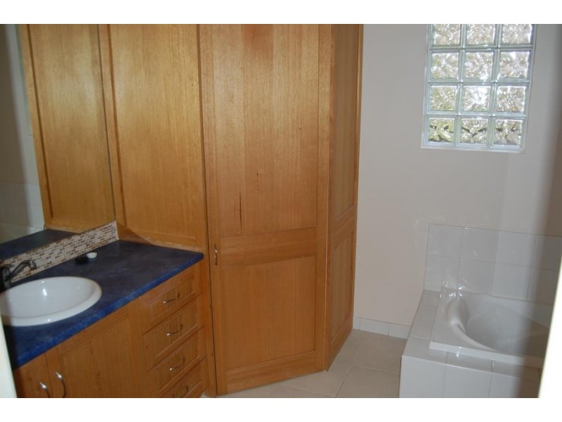 5 Reginald Grove, Warrnambool VIC 3280