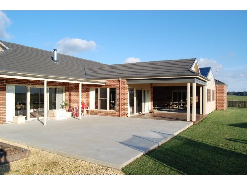 387 Memberys Road, Naringal VIC 3277