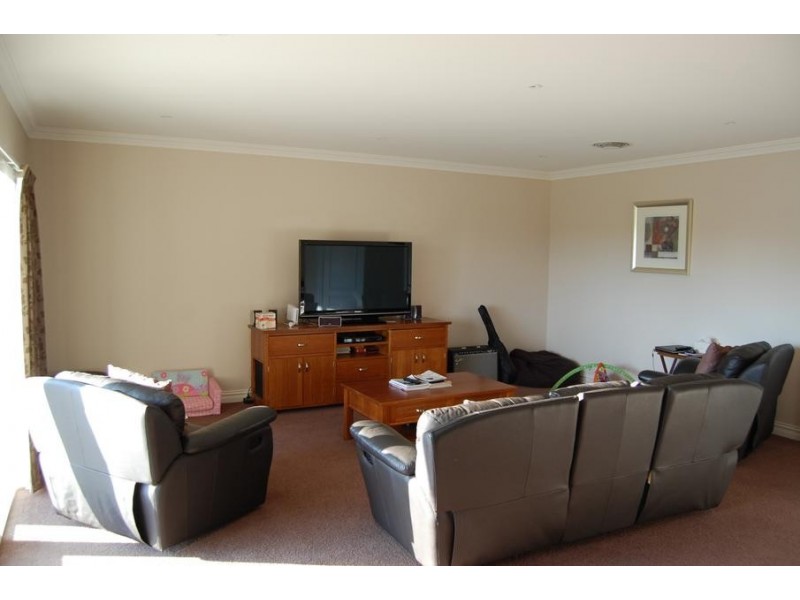 387 Memberys Road, Naringal VIC 3277