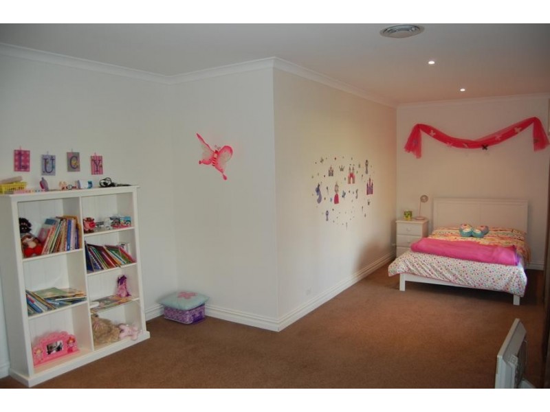 387 Memberys Road, Naringal VIC 3277