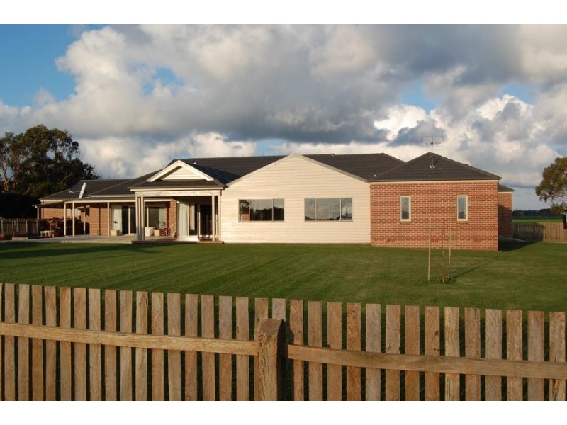 387 Memberys Road, Naringal VIC 3277