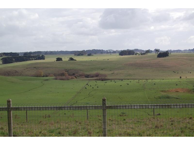 687 Hopkins Highway, Bushfield VIC 3281