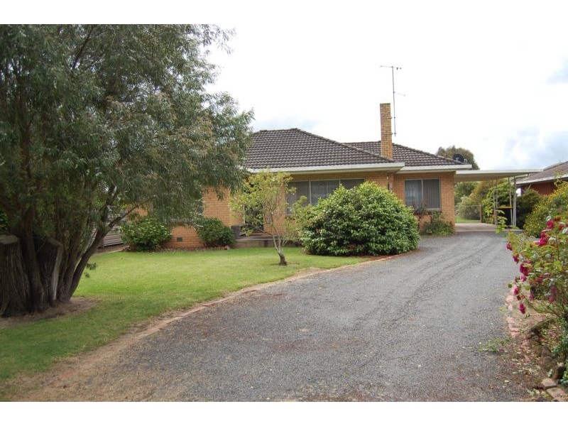 100 Darlington Road, Mortlake VIC 3272