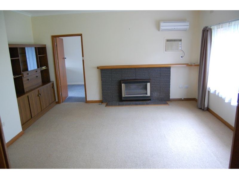 100 Darlington Road, Mortlake VIC 3272