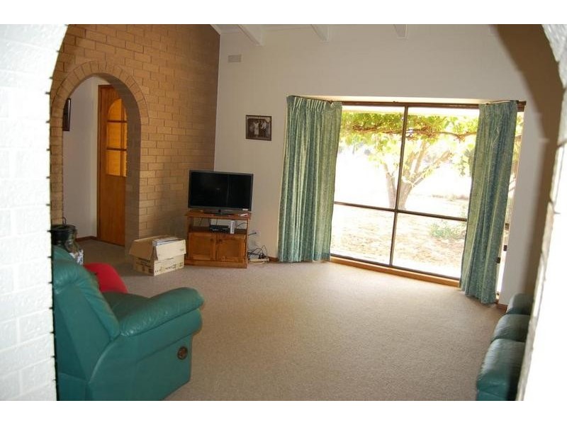 28 Barries Road, Bushfield VIC 3281