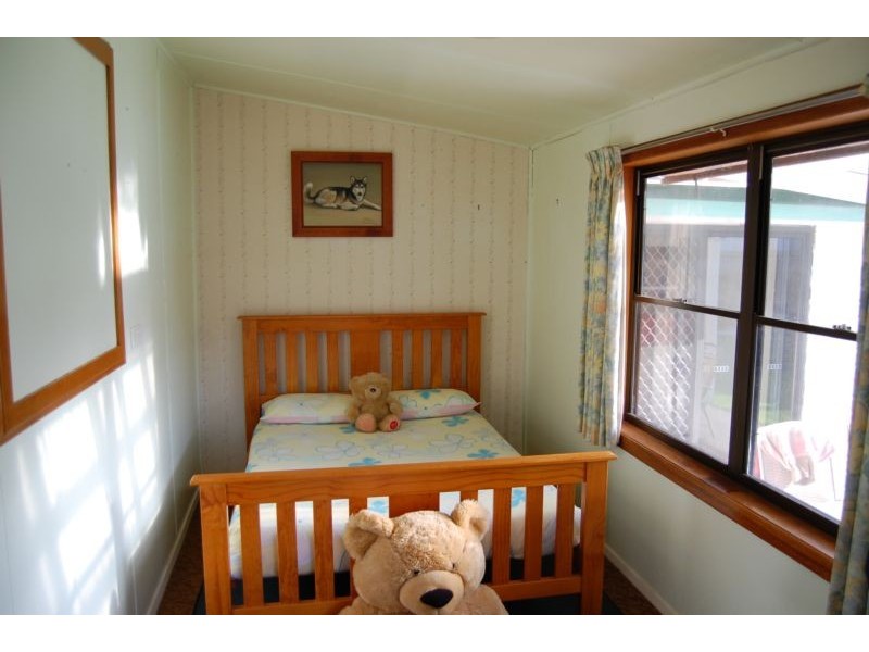 13 Station Street, Koroit VIC 3282