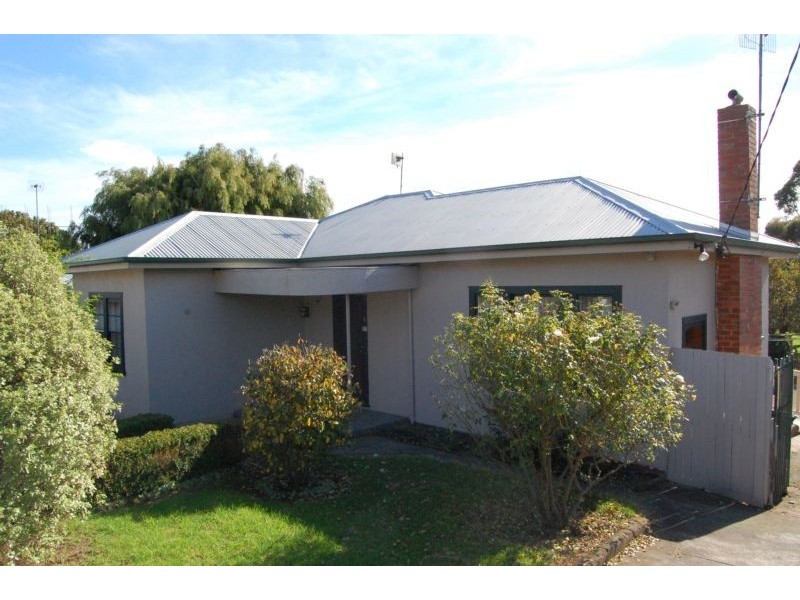 8 Botanic Road, Warrnambool VIC 3280
