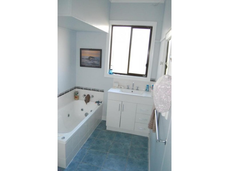 100 Ziegler Parade, Allansford VIC 3277