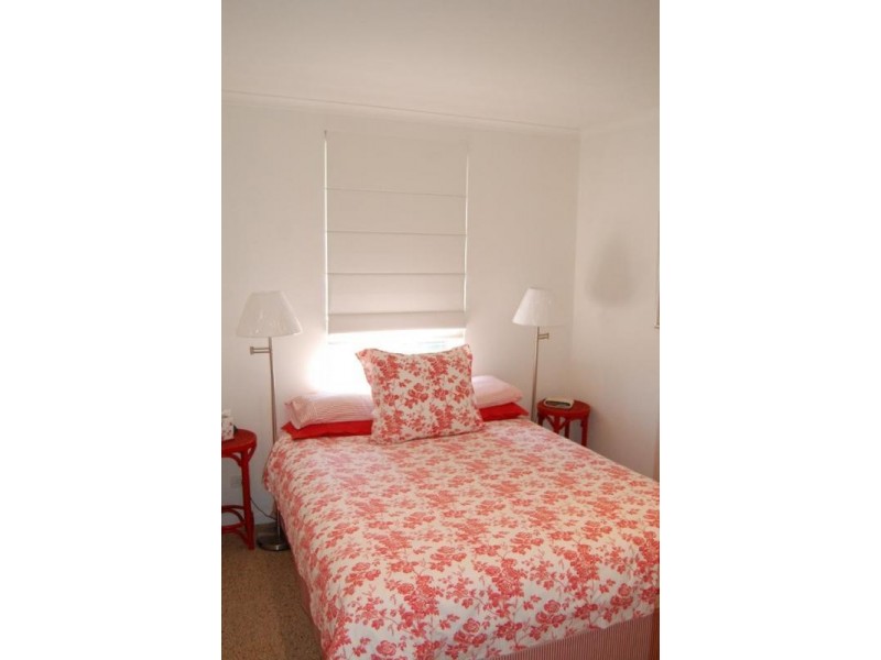 4 Schomberg Street, Peterborough VIC 3270