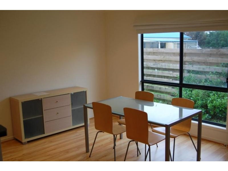 18 Hamilton Street, Peterborough VIC 3270