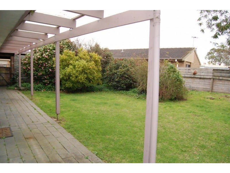 17 Iona Avenue, Warrnambool VIC 3280