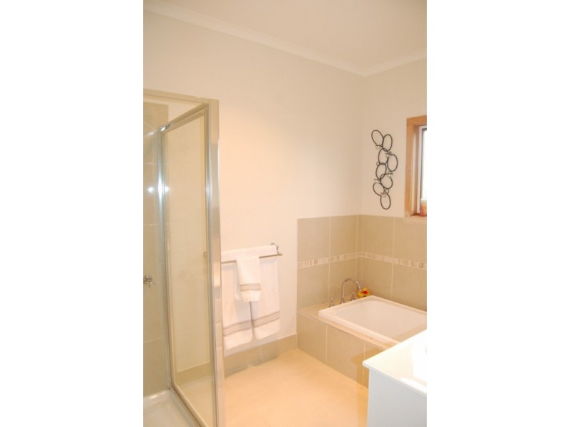 33 O’Keefes Road, Winslow VIC 3281