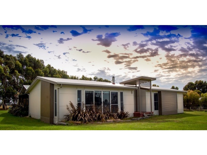 230 Staffords Road, Allansford VIC 3277