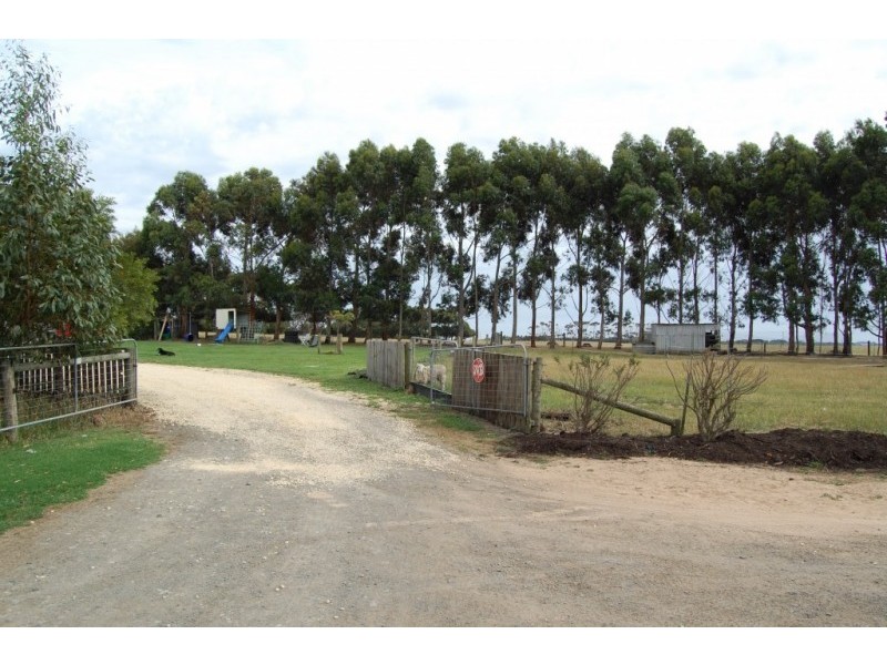 230 Staffords Road, Allansford VIC 3277