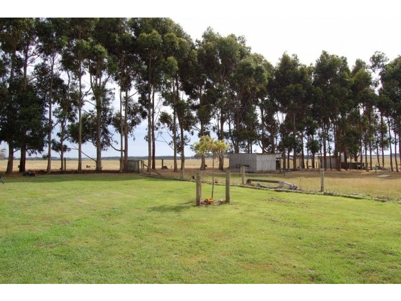 230 Staffords Road, Allansford VIC 3277