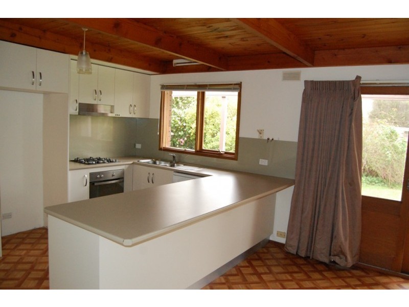 17 Iona Avenue, Warrnambool VIC 3280