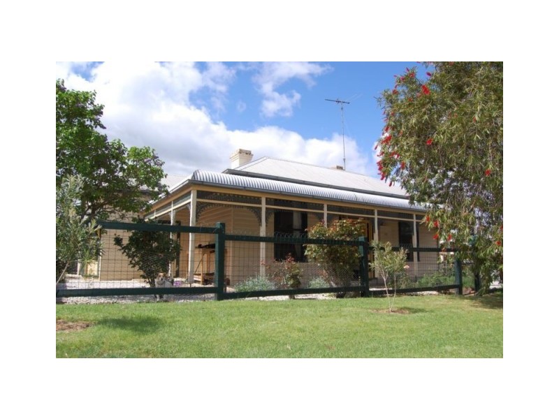 12 Rountree Street, Hamilton VIC 3300