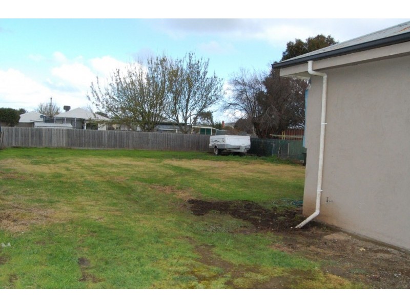 11 Irvings Lane, Koroit VIC 3282