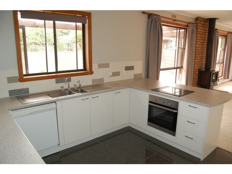 1 Adams Street, Cobden VIC 3266