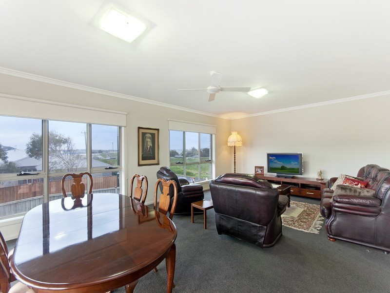 5 Cowie Close, Dennington VIC 3280