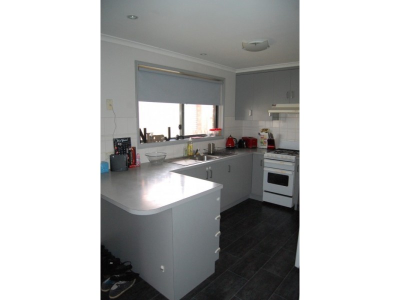 33 Merrivale Drive, Warrnambool VIC 3280