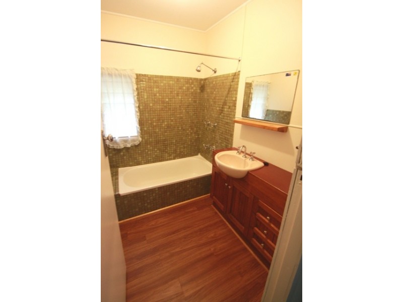 103 Bells Pocket Rd, Strathpine QLD 4500