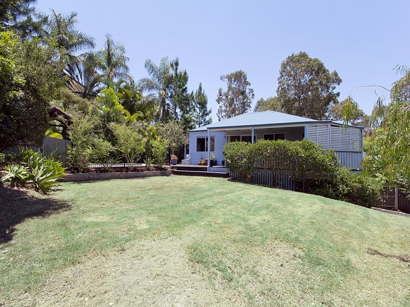 92 Saraband Drive, Eatons Hill QLD 4037