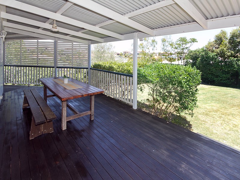 92 Saraband Drive, Eatons Hill QLD 4037