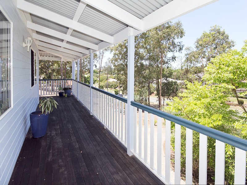 92 Saraband Drive, Eatons Hill QLD 4037