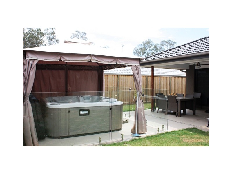 17 Serendipita Street, Bridgeman Downs QLD 4035