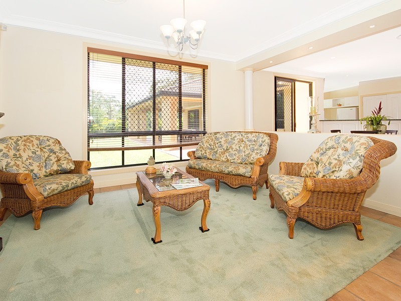 8 Lamaur St, Warner QLD 4500