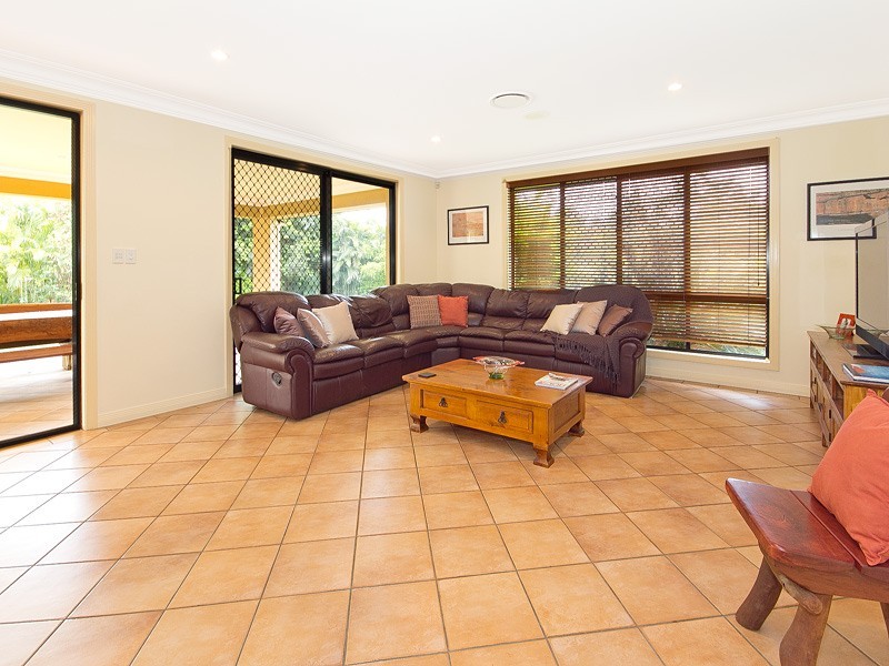 8 Lamaur St, Warner QLD 4500