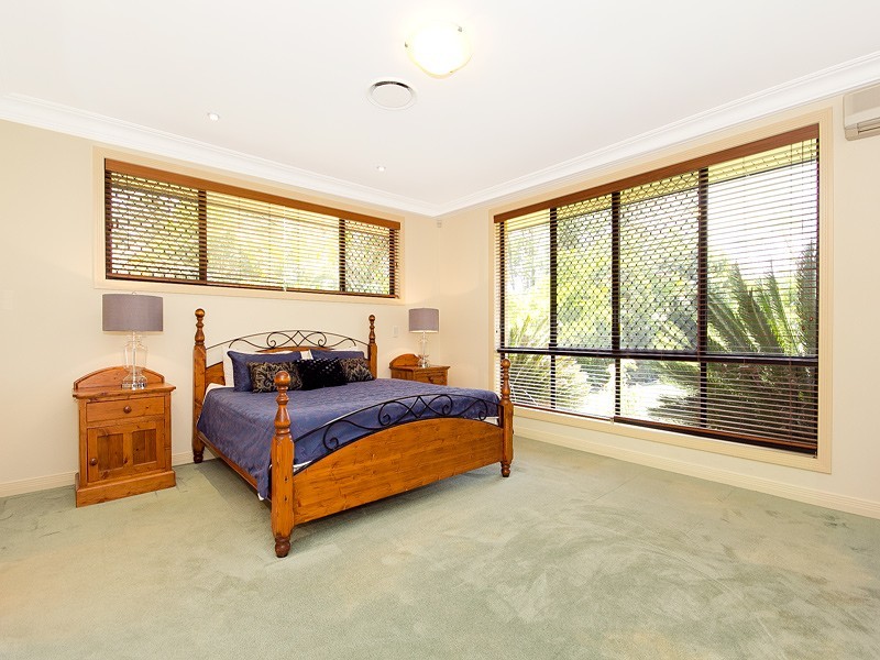 8 Lamaur St, Warner QLD 4500