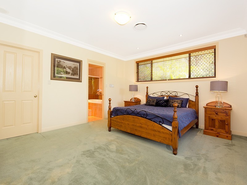 8 Lamaur St, Warner QLD 4500