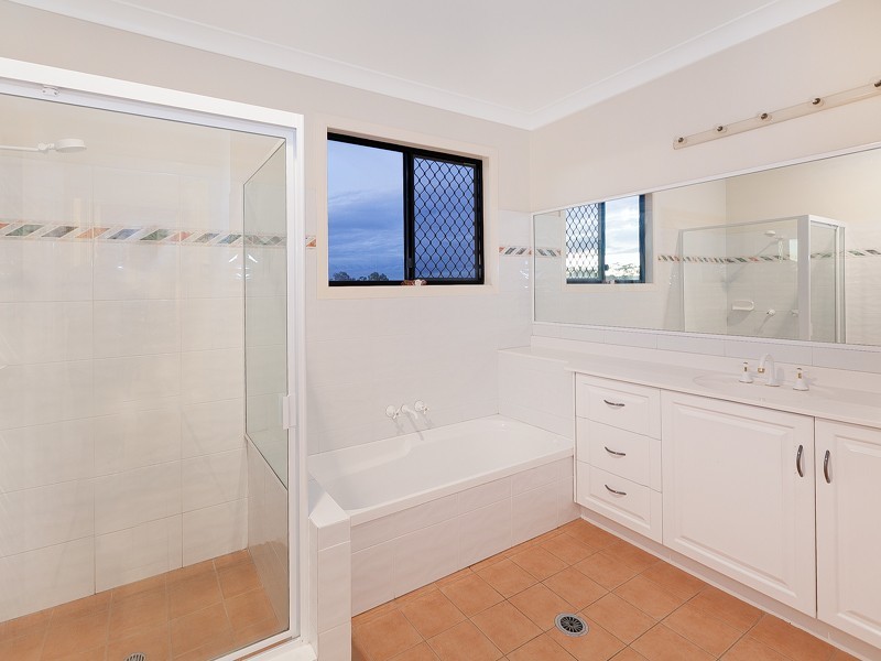 169 Bangalow Street, Bridgeman Downs QLD 4035