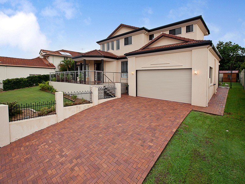 169 Bangalow Street, Bridgeman Downs QLD 4035